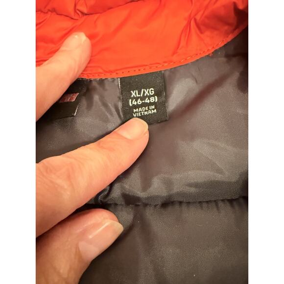 SwissTech Red Puffer Vest Men’s XL 46-48 Full Zip Quilted Lightweight Outdoor - Picture 4 of 7